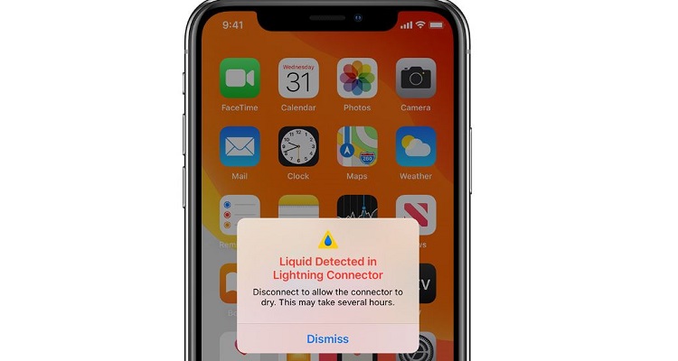 Chất lỏng được phát hiện trong cổng Lightning